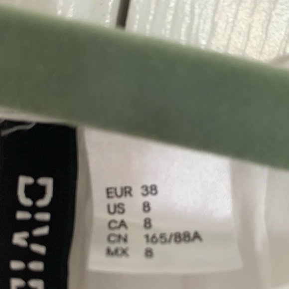 Long sleeve white shirt; brown sleeveless blazer - Picture 3 of 8